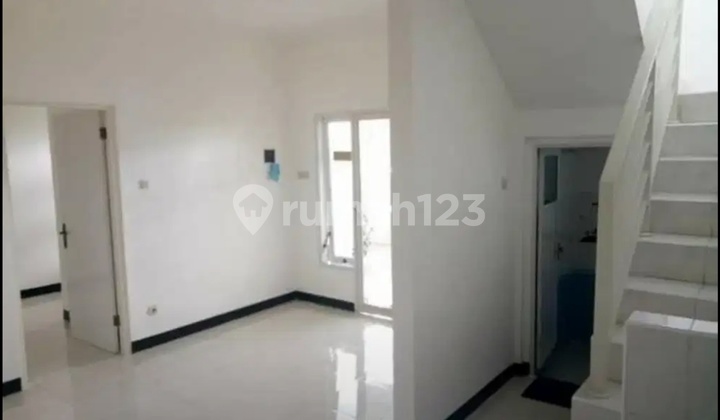 Hunian minimalis modern dekat UPN 3