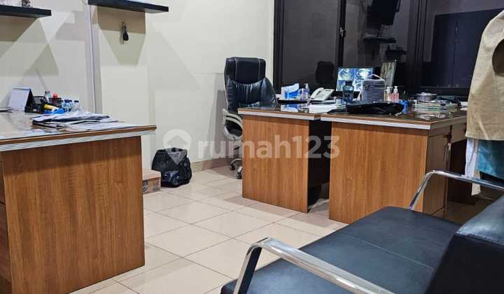 For Sale Semi-Furnished Shop House In Paradise Sunter For Sale Semi-Furnished Shop House In Paradise Sunter