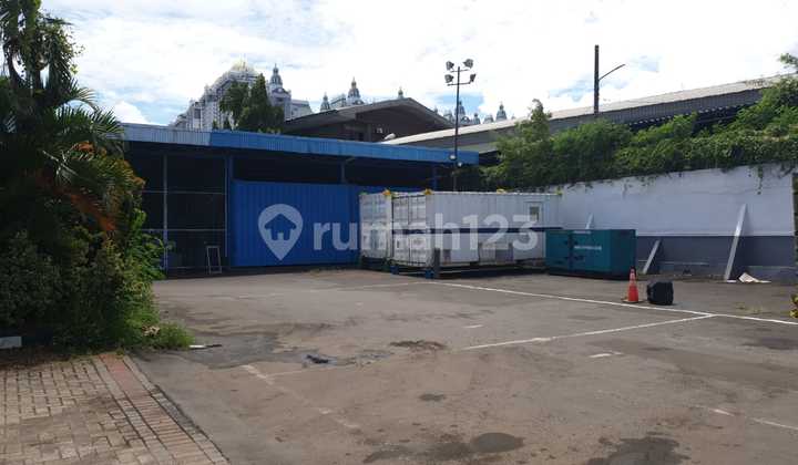 For Rent: Spacious Warehouse on Yos Sudarso Street, North Jakarta For Rent: Spacious Warehouse on Yos Sudarso Street, North Jakarta