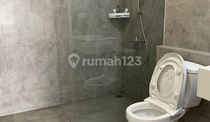 Dijual Apartemen The Lloyd Alam Sutera, Tangerang Selatan