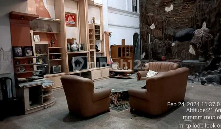 Dijual Rumah Hook Komplek Green Garden, Jakarta Barat