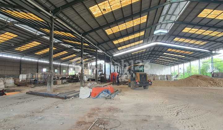 For Rent Warehouse on Jalan Tipar Cakung Raya For Rent Warehouse on Jalan Tipar Cakung Raya