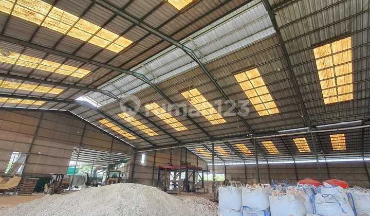 For Rent Warehouse on Jalan Tipar Cakung Raya For Rent Warehouse on Jalan Tipar Cakung Raya