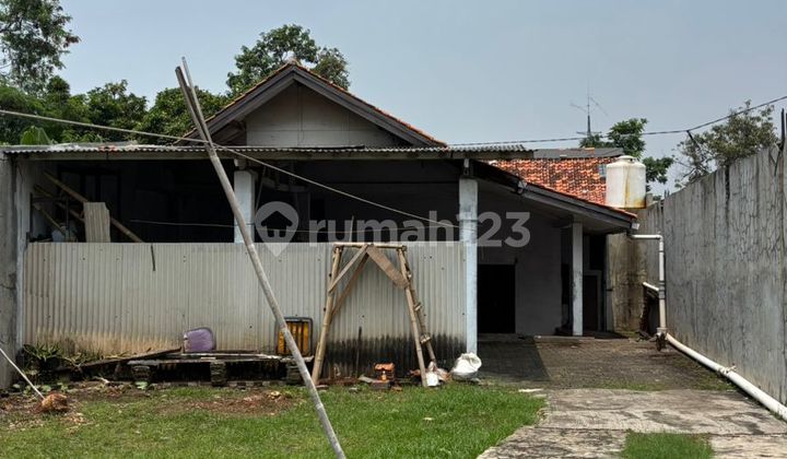 Dijual Rumah Tua Jalan Flamboyan Terusan
