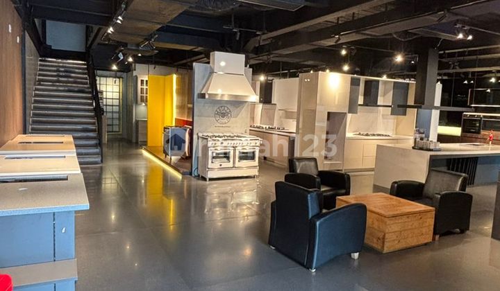 Dijual Gedung Brandnew Jalan Letjen S. Parman Dijual Gedung Brandnew Jalan Letjen S. Parman