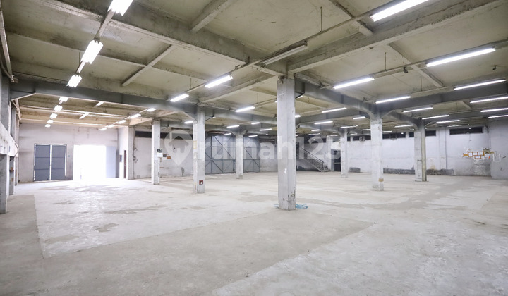For Sale: Nice Warehouse on Jalan Agung Karya For Sale: Nice Warehouse on Jalan Agung Karya