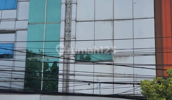 Disewa / Dijual Ruko Jalan Sukarjo Wiroyopranoto, Gambir