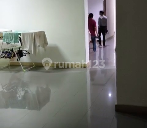 For Rent / For Sale Shop House on Sukarjo Wiroyopranoto Street, Gambir 2