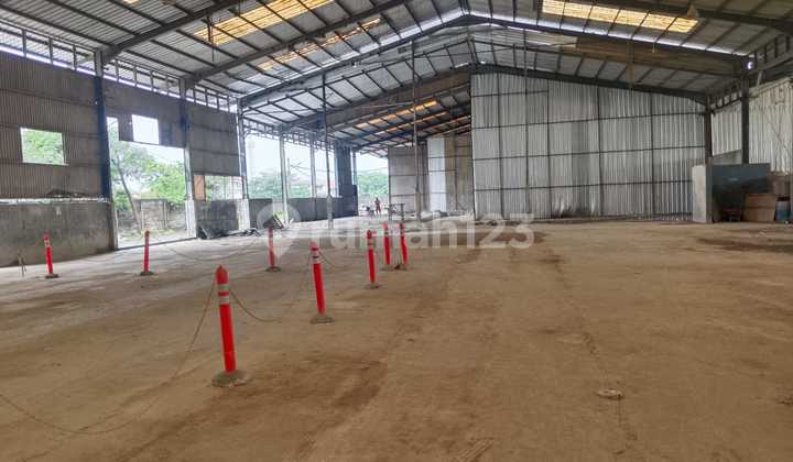 For Rent Warehouse on Jalan Tipar Cakung Raya For Rent Warehouse on Jalan Tipar Cakung Raya