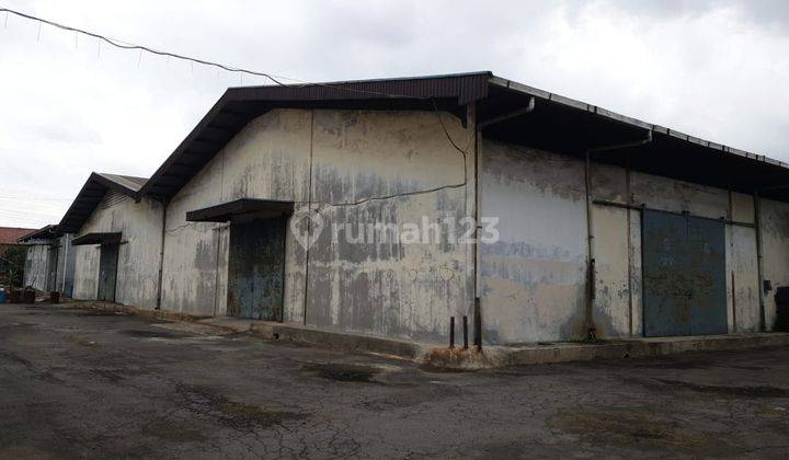 Gudang di Jalan Kaliabang Bungur