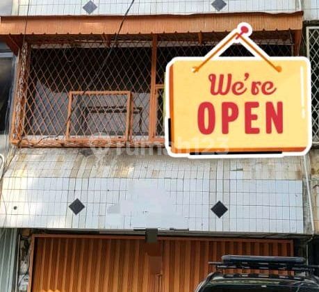 For Rent: Shop House in Taman Nyiur, North Jakarta For Rent: Shop House in Taman Nyiur, North Jakarta