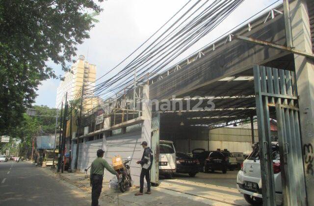 For Sale: Commercial Space on Letjend Suprapto Street For Sale: Commercial Space on Letjend Suprapto Street