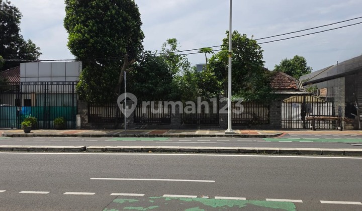 Disewa Tanah Menteng Cocok untuk Resto dan Cafe Disewa Tanah Menteng Cocok untuk Resto dan Cafe
