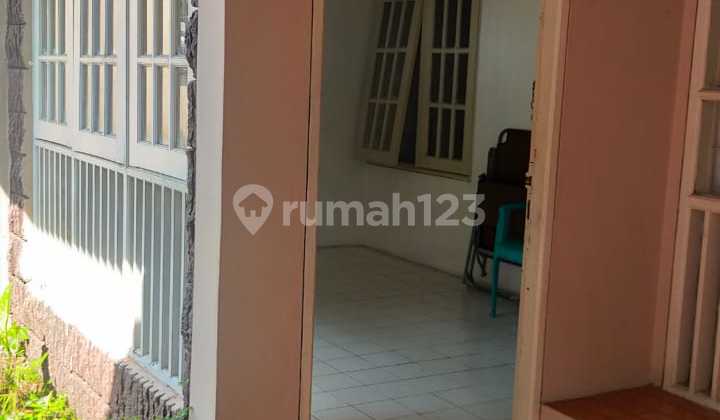 Dijual Cepat Rumah 1,5 LT di Area Bintaro Jaya Sektor 2 Dijual Cepat Rumah 1,5 LT di Area Bintaro Jaya Sektor 2
