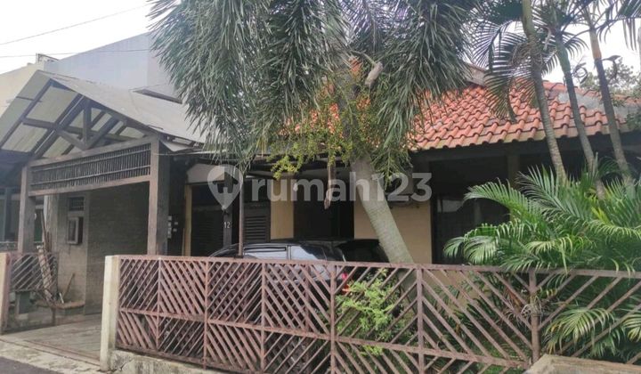 Rumah Homey Terawat Lokasi Strategis Area Bintaro Pesanggrahan