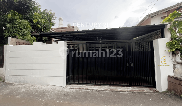 For Sale Nice House Strategic Location In Rempoa Near Mrt Station