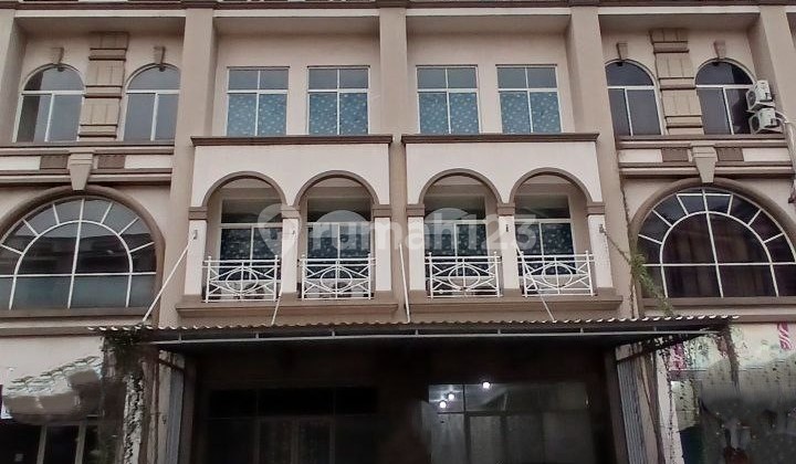 Ruko Gandeng Grand Galaxy Siap Pakai Banyak Akses Bangunan Bagus