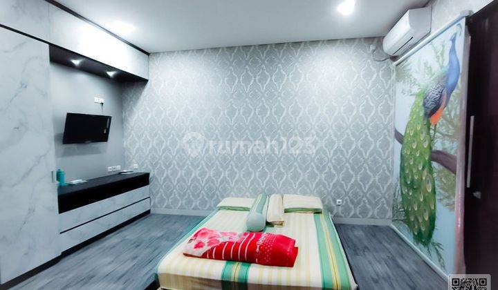 Rumah Cantik Minimalis Full Renovasi, Semi Furnished 2