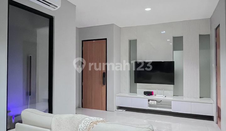 Rumah Furnished Z Living Grand Wisata Bebas Banjir Dekat Mall 2