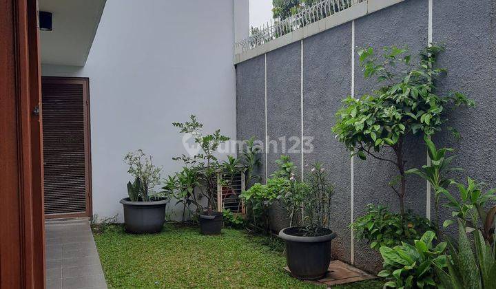 Rumah Bagus Asri 2 Lantai Di Cempaka Putih, Jakarta Pusat