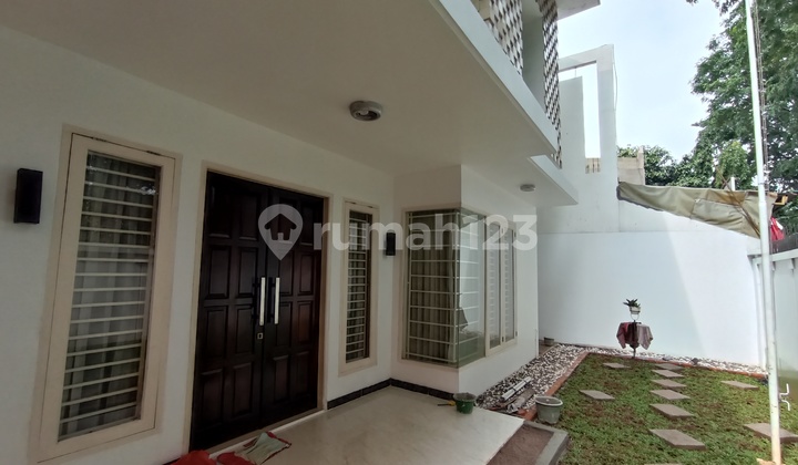 Rumah Bagus 2 Lantai Baru Renovasi di Kemayoran, Jakarta Pusat