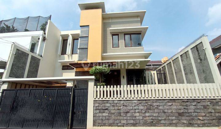 RUMAH CANTIK 2 LANTAI FURNISHED DI RAWAMANGUN, JAKARTA TIMUR 1