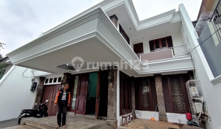 Nice Newly Renovated 2-Story House in Cempaka Putih, Central Jakarta 2