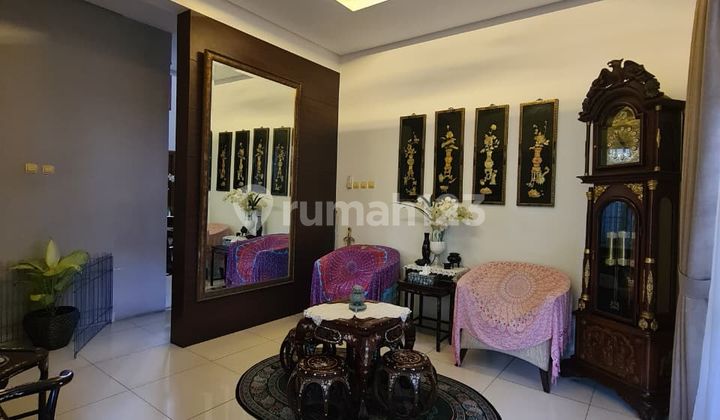 Rumah Mewah 2 Lantai Di Lokasi Premium Kemang, Jakarta Selatan Rumah Mewah 2 Lantai Di Lokasi Premium Kemang, Jakarta Selatan