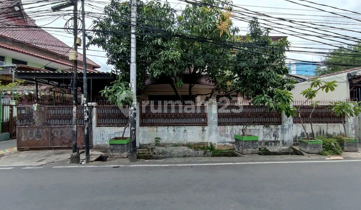 Rumah Bagus Hoek 2 Lantai Di Senen, Jakarta Pusat Rumah Bagus Hoek 2 Lantai Di Senen, Jakarta Pusat