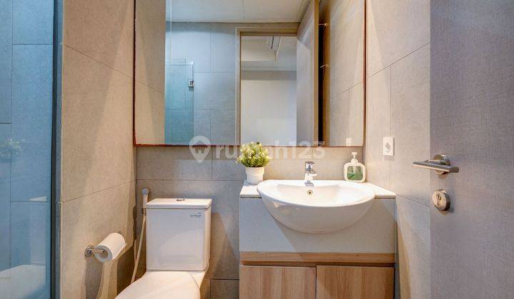 kamar mandi apartemen menara jakarta 2br kemayoran,