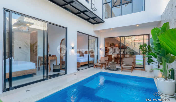 New 3-Bedroom Villa for Leasehold Sale in Canggu Berawa, Bali - Rf7638