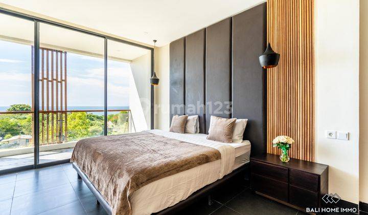Disewakan Vila 6 Kamar Tidur Dekat Pantai Balangan Ya076 9