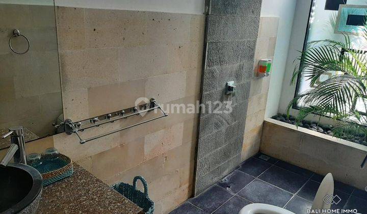 Disewakan Vila 5 Kamar Tidur Yang Tenang Di Bali Umalas Rf271 12