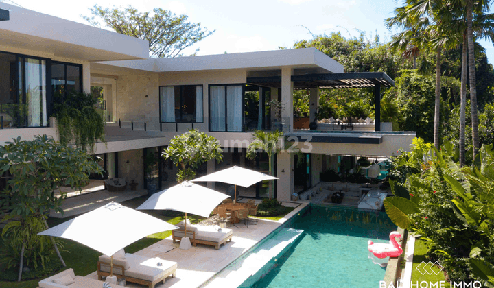 Luxurious 5 Bedroom Family Villa For Sale Leasehold In North Pererenan Bali Rf4109 1