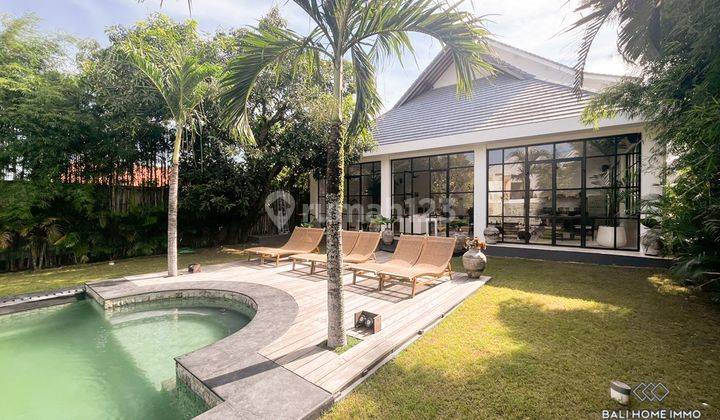 For Sale Freehold Spacious 4 Bedroom Family Villa With Garden In Umalas Bali Rf4212 1