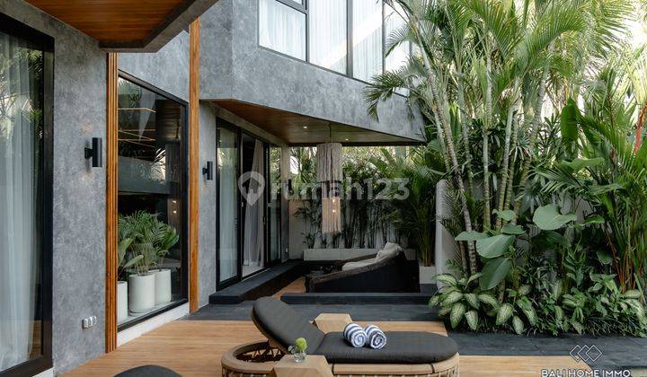 Dijual Vila Mewah Baru Dengan 5 Kamar Tidur Di Bali Canggu Dekat Pantai Berawa Rf4559a 2