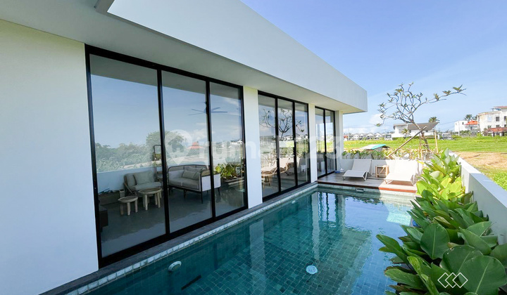 DIJUAL VILLA 3 KAMAR TIDUR BARU DENGAN PEMANDANGAN SAWAH DI TEPI PANTAI CEMAGI  - RF7006 2