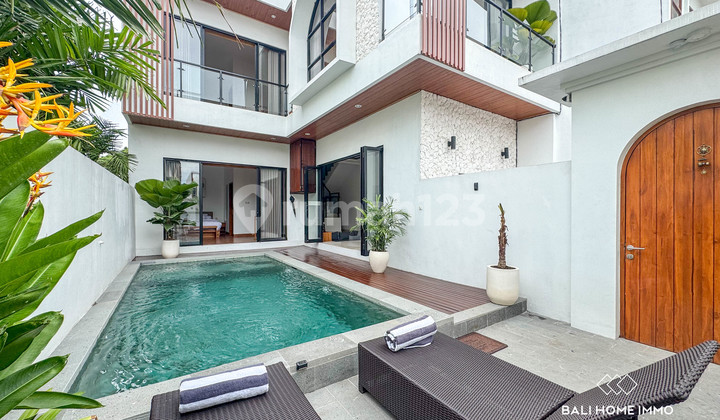 Dijual Sewa Villa 3 Kamar Tidur Baru di Tumbak Bayuh Bali - Rf7066