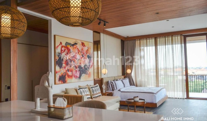 1 Bedroom Stylish Apartment for Sale in Canggu Batu Bolong - Rf9180