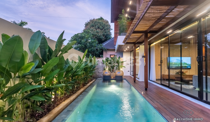 FOR SALE AMAZING 4 BEDROOM VILLA IN BALI CANGGU BERAWA - RF2035