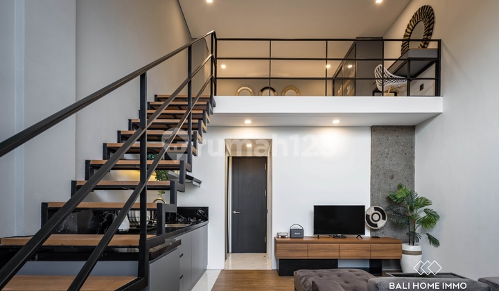 For Sale 1 Bedroom Mezzanine Style Apartment in Babakan Canggu - Rf9774