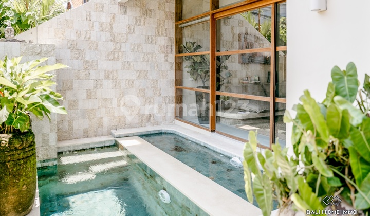 Villa 3 Kamar Tidur Baru Dijual Hak Milik di Bali - Canggu Berawa - Rf6665b