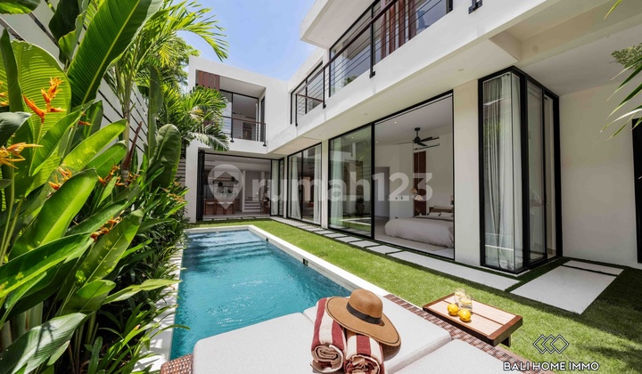 Brand New 3 Bedroom Villas For Sale Leasehold In Bali Berawa - Rf3993