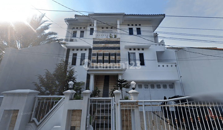 Rumah Cantik 2 Lantai di Jl. K.h. Abdul Halim, Majalengka 9