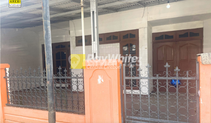 For Sale: SHM South-Facing House in Kedawung, Cirebon