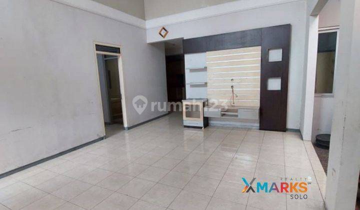 Dijual rumah harga miring di Solobaru 2