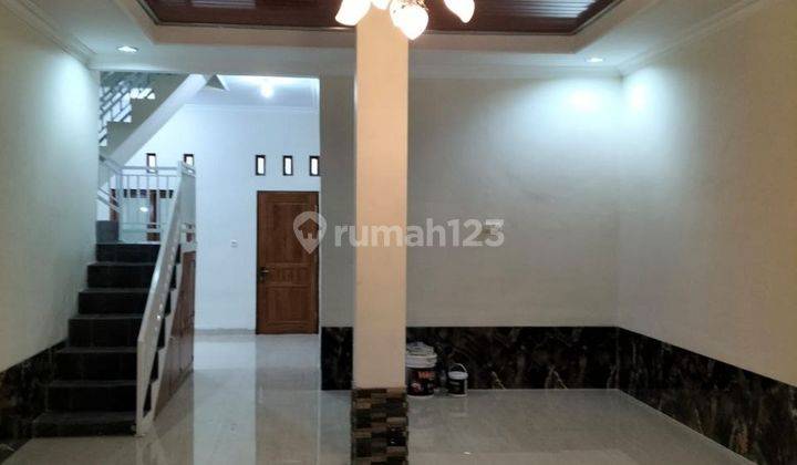 Dijual Rumah Baru Cantik 2 lantai di Banyuanyar Solo Lingkungan Sudah Jadi  2