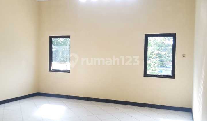 Disewakan Ruko 2 lt Solobaru jl utama 3