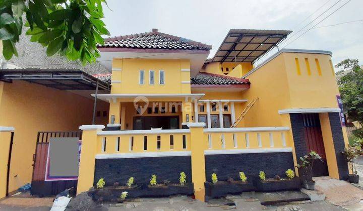 Dijual rumah siap huni 2 lantai Colomadu Karanganyar 1