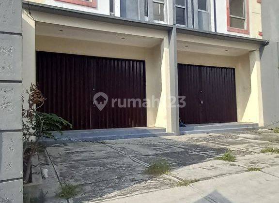 Sewa/ jual ruko bagus 3 lt Banjarsari dekat Mojosongo Solo 1